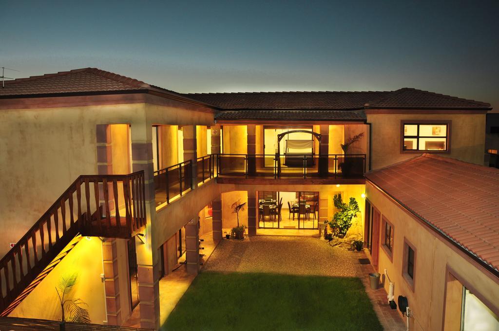 Me Casa Guest House Bluewater Bay Exteriör bild